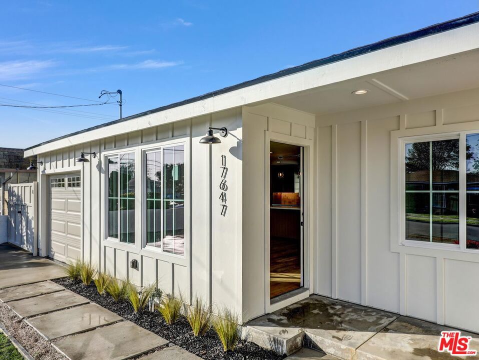 17647 Ardmore Avenue