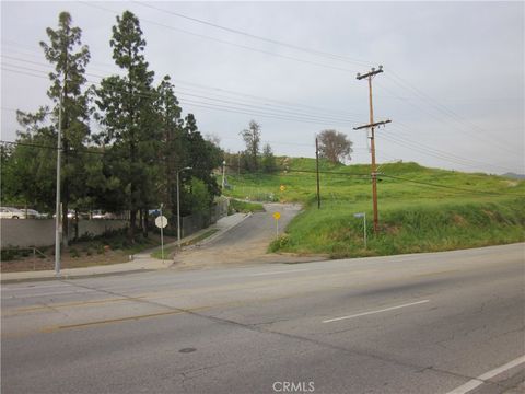 Photo of 11819 Kagel Canyon St, Lakeview Terrace, CA 91342 (MLS # SR26074193)