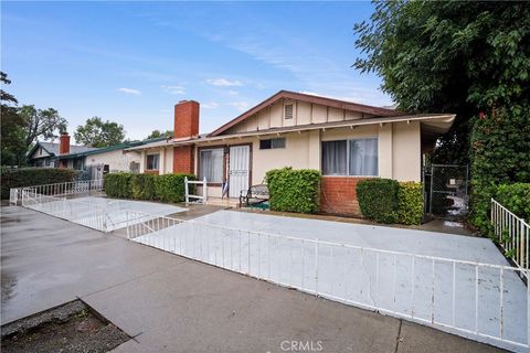 Photo of 22855 Vanowen St, West Hills, CA 91307 (MLS # SR25266566)