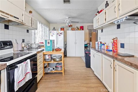 Tiny photo for 22855 Vanowen St, West Hills, CA 91307 (MLS # SR25266566)