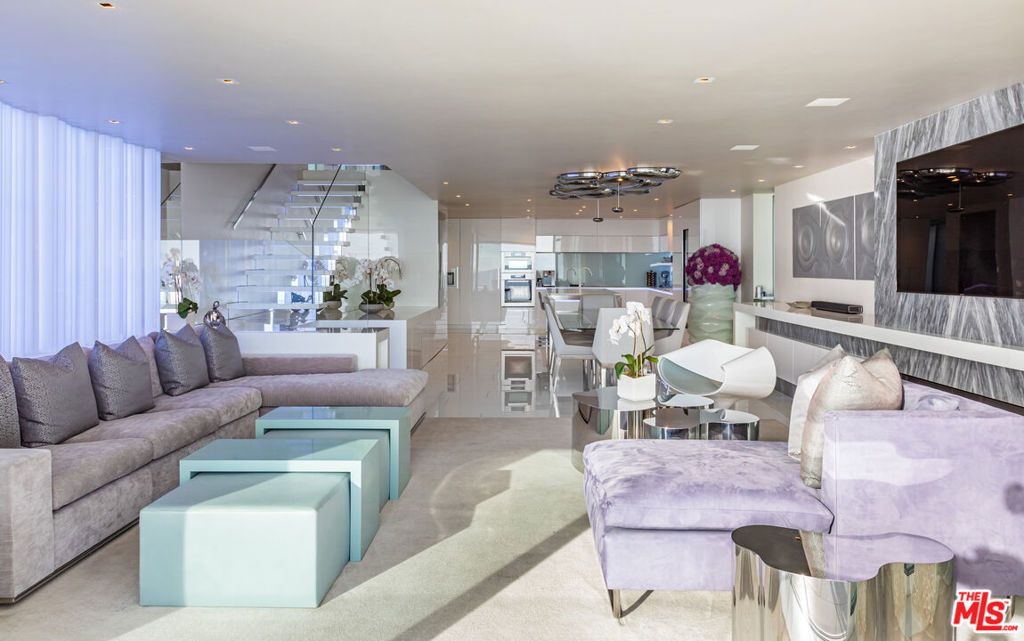 Photo of 31636 Sea Level Drive, Malibu, CA 90265 (MLS # 25543793)