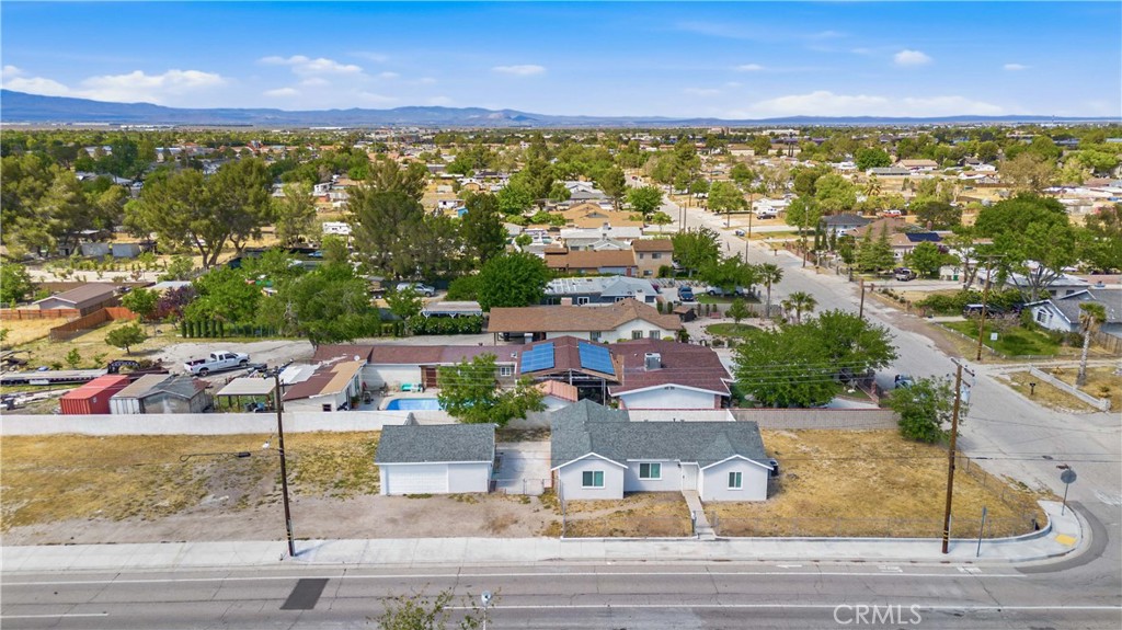 1807 W Avenue K8