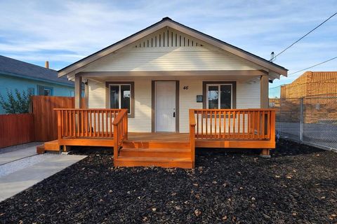 Photo of 46 South Street, Hollister, CA 95023 (MLS # ML82037224)