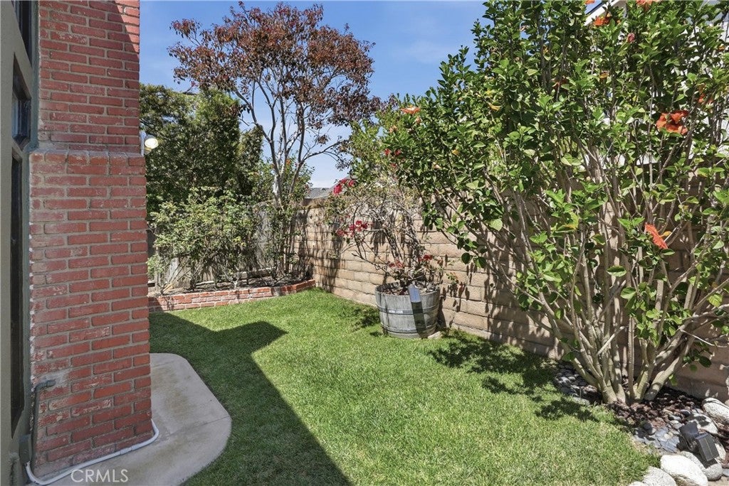 17432 Almelo Lane, Huntington Beach CA 92649 - Photo 45