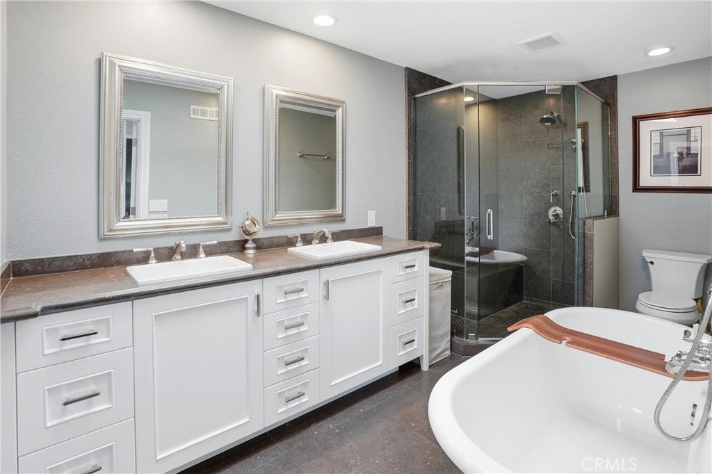 17432 Almelo Lane, Huntington Beach CA 92649 - Photo 31