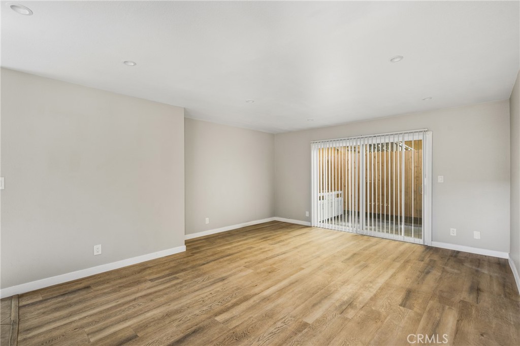 121 S Illinois Street 2