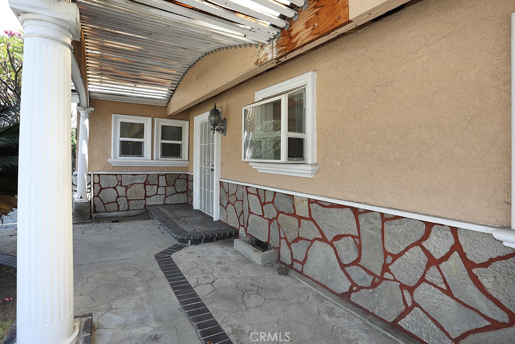 640 S Azusa Avenue