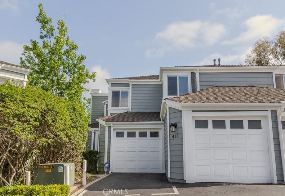 411 San Nicholas