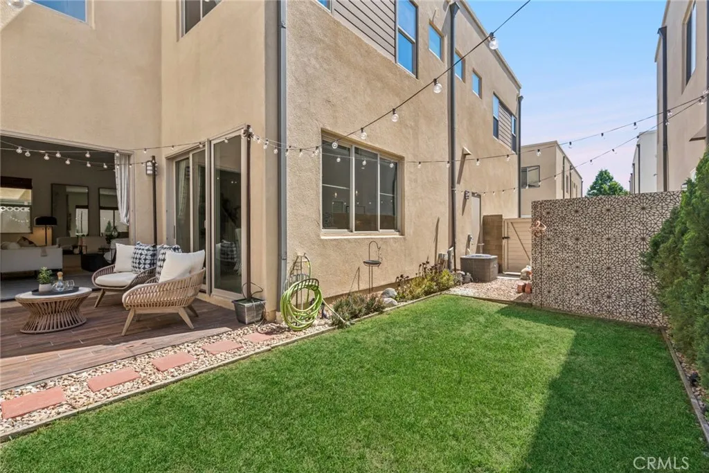 Irvine, California 92618, United States, 3 Bedrooms Bedrooms, ,3 BathroomsBathrooms,Residential,Active,196828