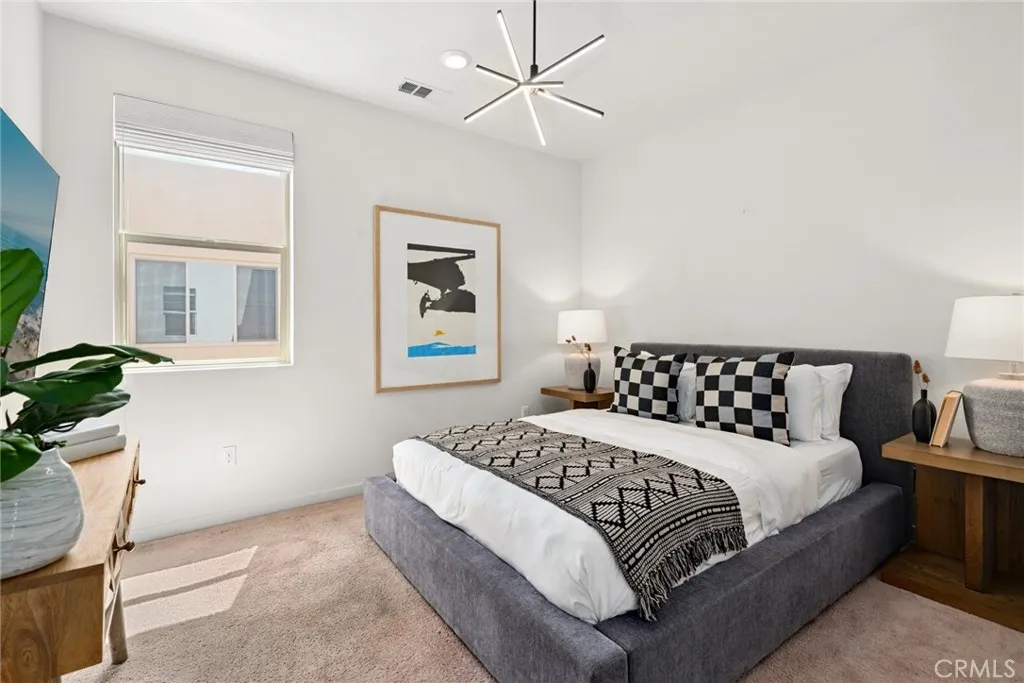 Irvine, California 92618, United States, 3 Bedrooms Bedrooms, ,3 BathroomsBathrooms,Residential,Active,196828