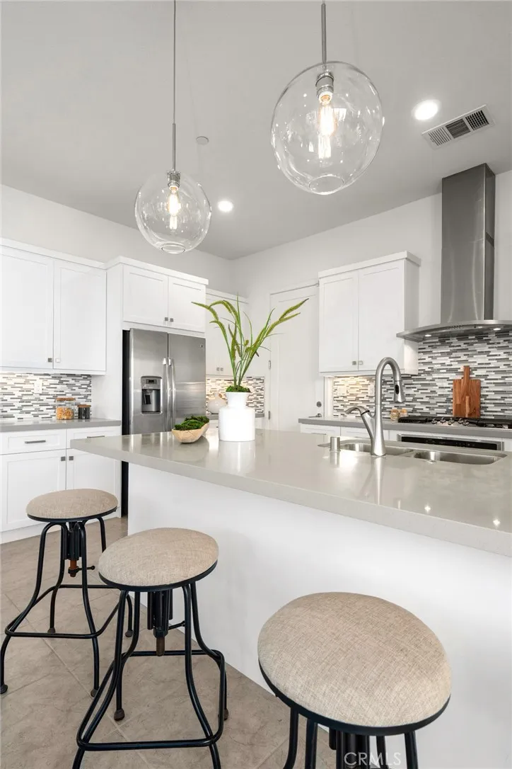 Irvine, California 92618, United States, 3 Bedrooms Bedrooms, ,3 BathroomsBathrooms,Residential,Active,196828