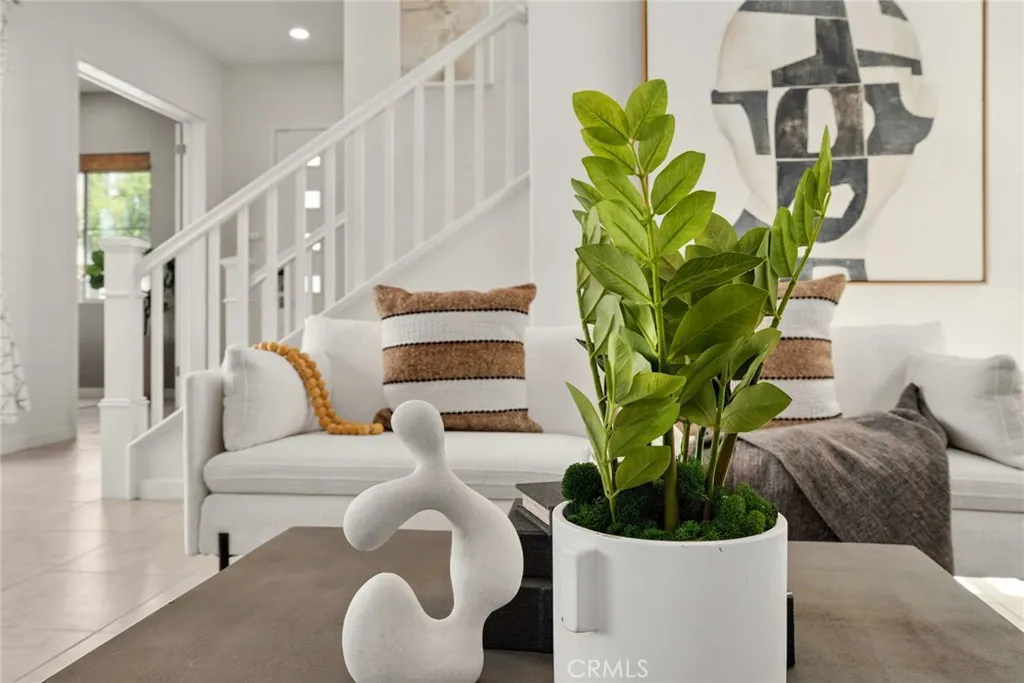 Irvine, California 92618, United States, 3 Bedrooms Bedrooms, ,3 BathroomsBathrooms,Residential,Active,196828