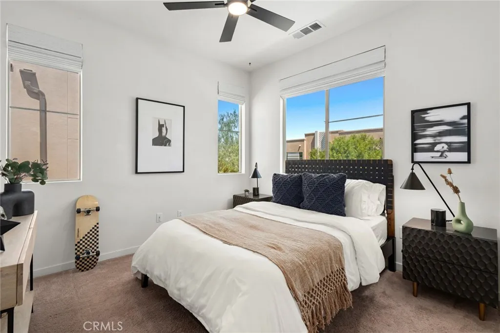 Irvine, California 92618, United States, 3 Bedrooms Bedrooms, ,3 BathroomsBathrooms,Residential,Active,196828