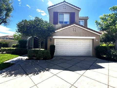 Photo of 27 Del Sonterra, Irvine, CA 92606 (MLS # OC26190054)