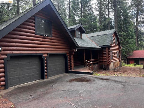 Photo of 4589 Jenkinson CIR CIR, Pollock Pines, CA 95726 (MLS # 41146105)