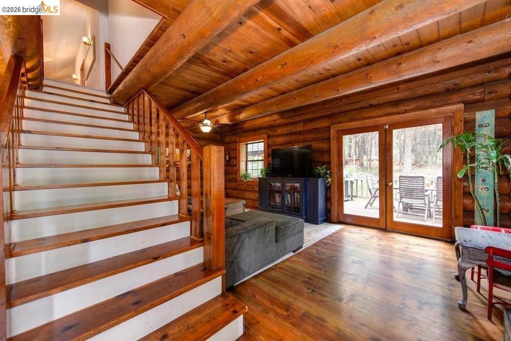 4589 Jenkinson CIR