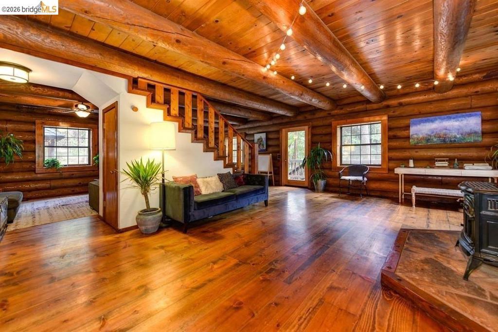 4589 Jenkinson CIR