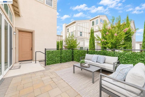 Photo of 4398 Healdsburg Way Way, Dublin, CA 94568 (MLS # 41146253)