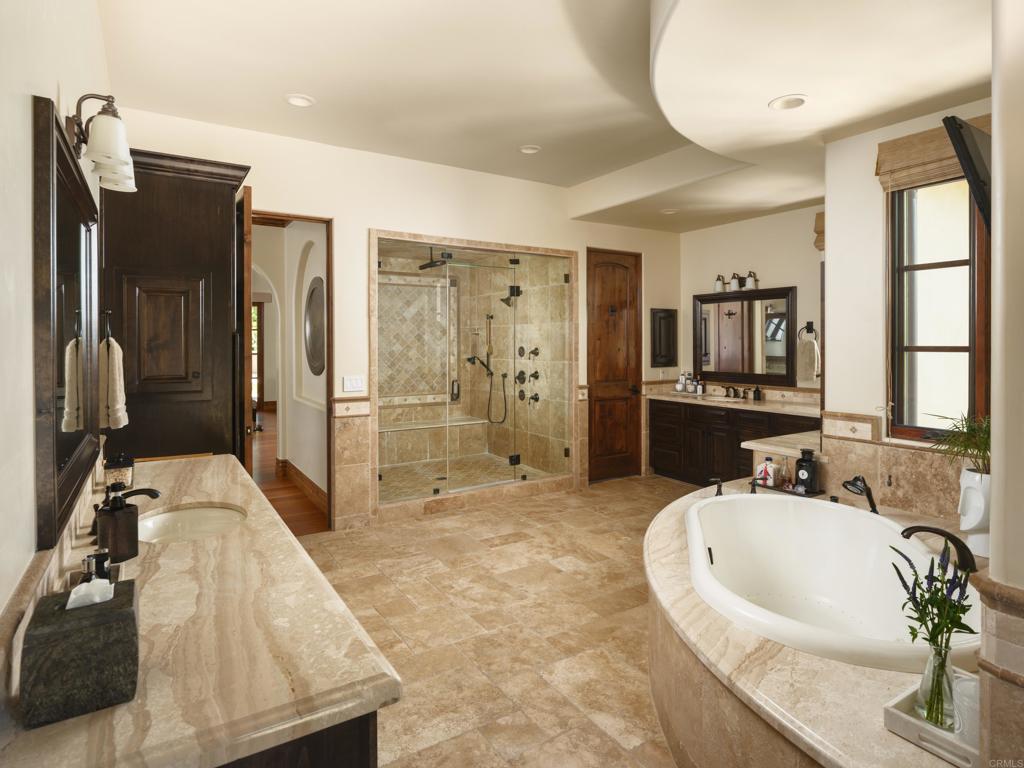 Santaluz - Residential