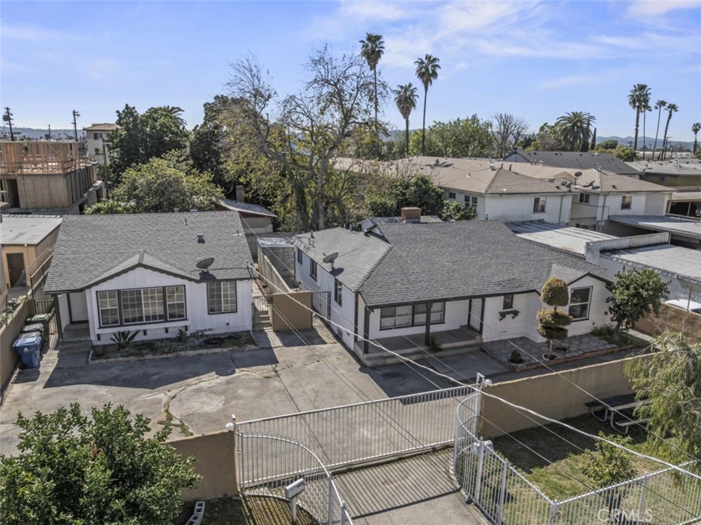Two houses on a gated lot