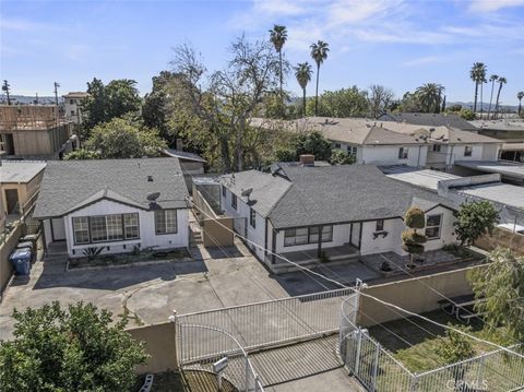 Photo of 14722 Strathern, Panorama City, CA 91402 (MLS # SR26029913)