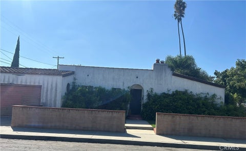 Photo of 5125 Pine AVE, Long Beach, CA 90805 (MLS # PW26209508)