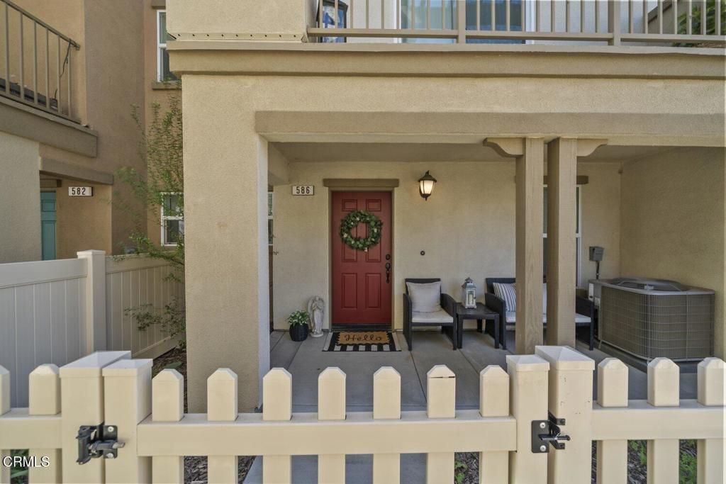 Photo of 586 Apricot Lane, Fillmore, CA 93015 (MLS # V1-35125)