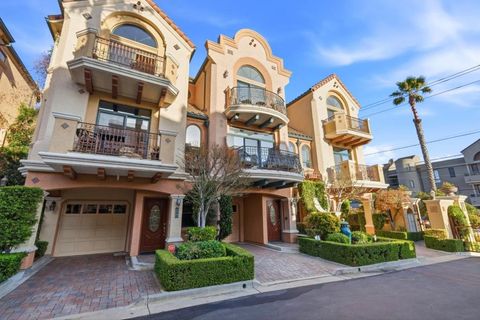 206 Villa Mar Vista Santa Cruz CA 95060