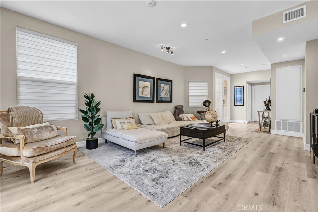 3405 S El Camino Real