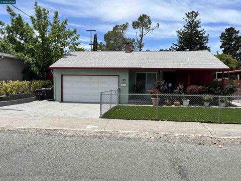 Photo of 1231 Delwood St ST, Vallejo, CA 94591 (MLS # 41137639)