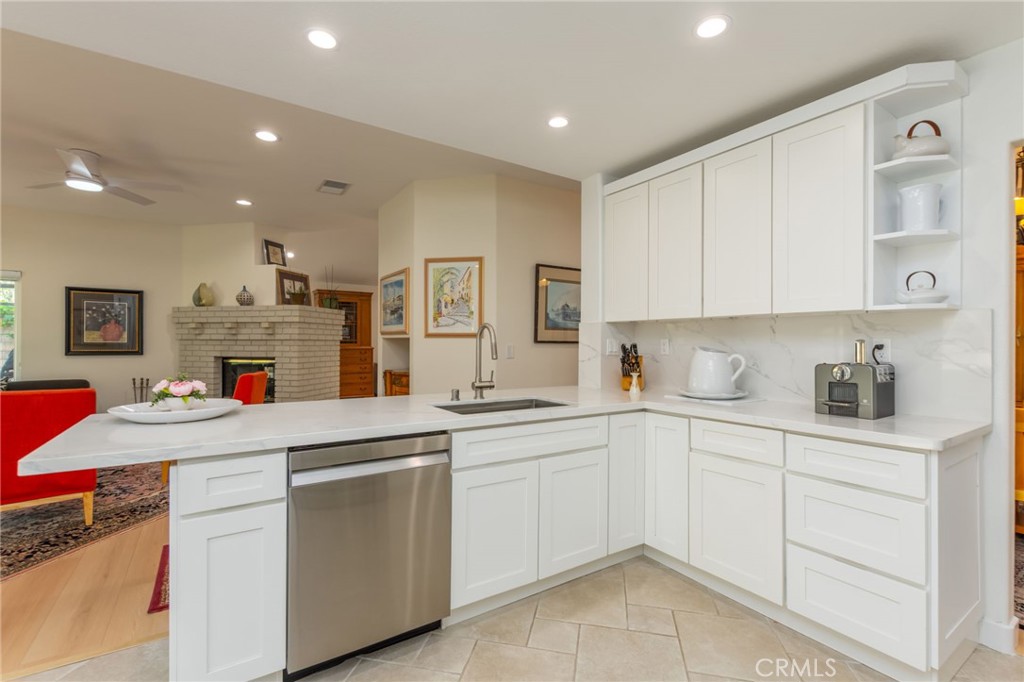 Campus Hills (Classic) (341) - Residential Lease