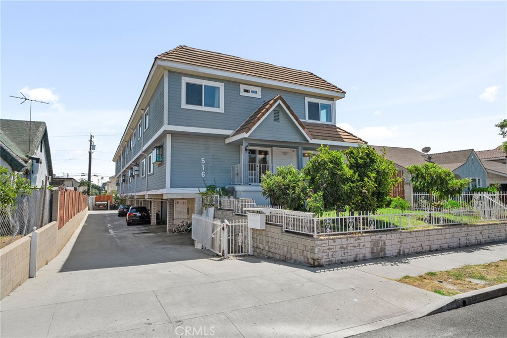 516 N Moore Avenue A