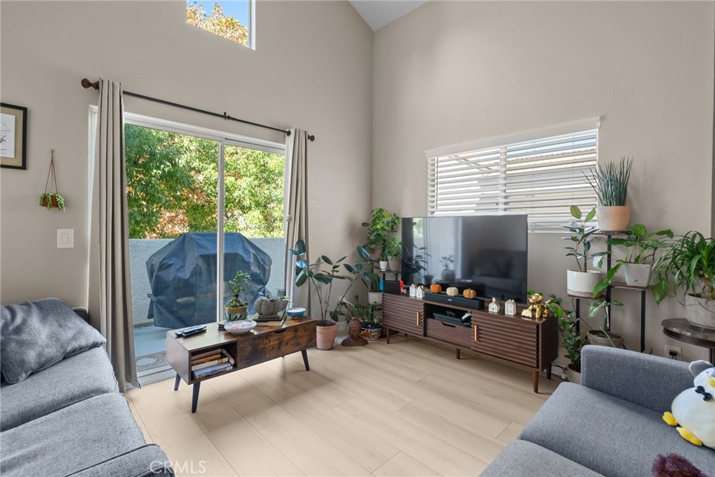 Custom Newhall 5 (CNEW5) - Residential