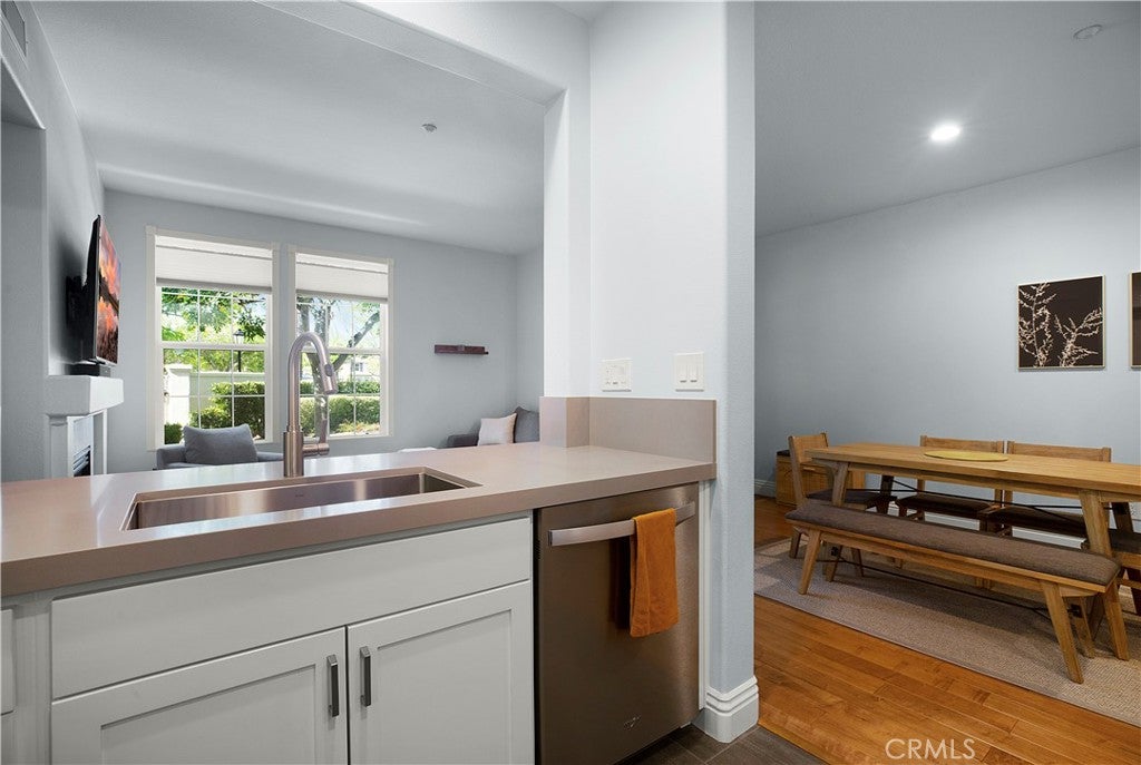 7 Herrick St