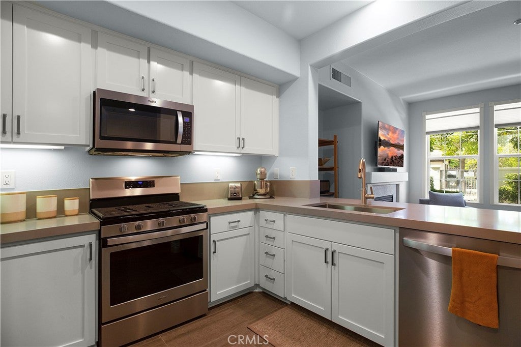 7 Herrick St, Ladera Ranch CA 92694 - Photo 9