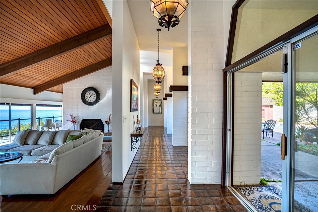Victoria Highlands (VH) - Residential Lease