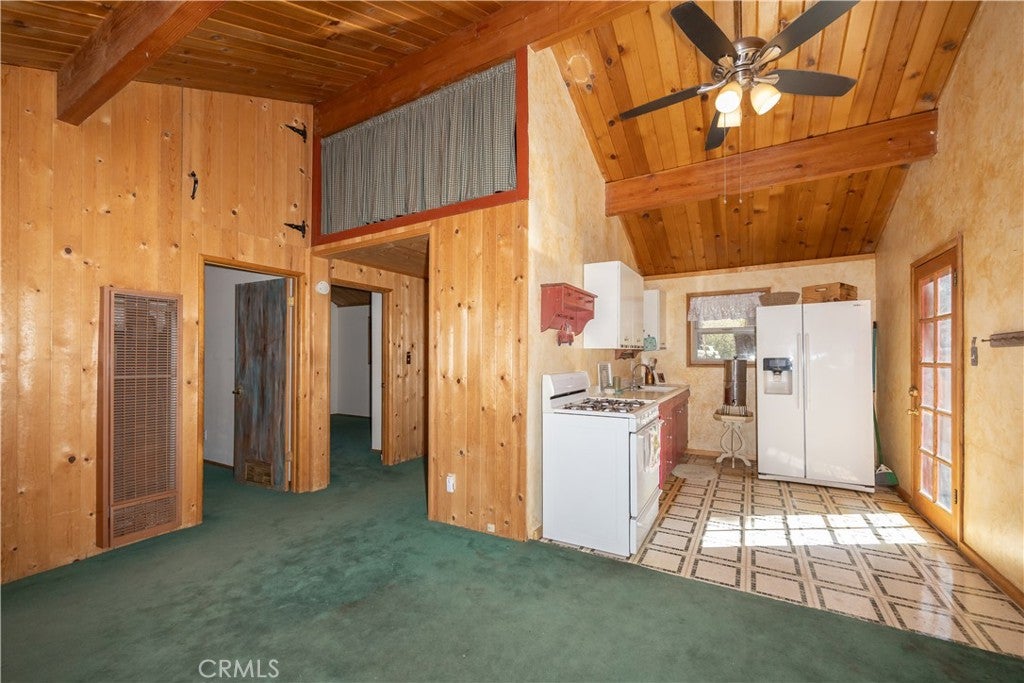 337 Holmes Lane