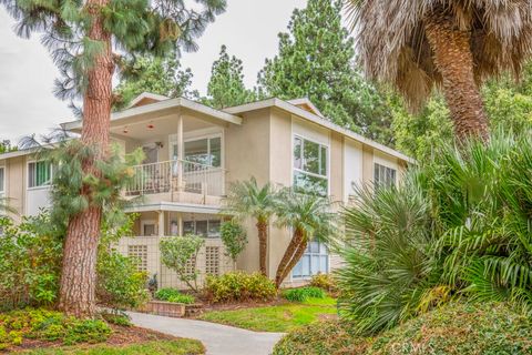 Photo of 281 Avenida Carmel #q, Laguna Woods, CA 92637 (MLS # OC26056803)