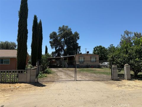 Photo of 14613 Johnson ST, Hanford, CA 93230 (MLS # CV26104090)