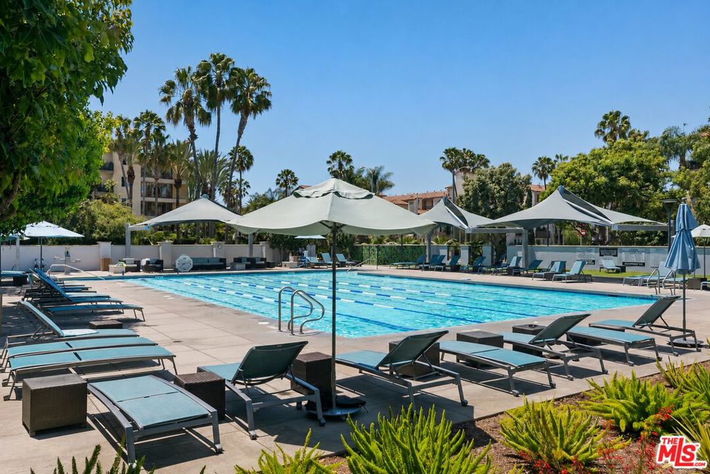 13080 Pacific 123, Playa Vista CA 90094