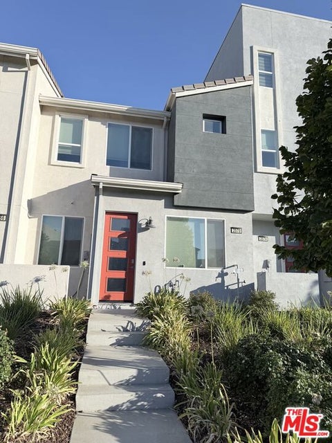 Photo of 2570 Natomas Crossing Drive, Sacramento, CA 95834 (MLS # 26876205)