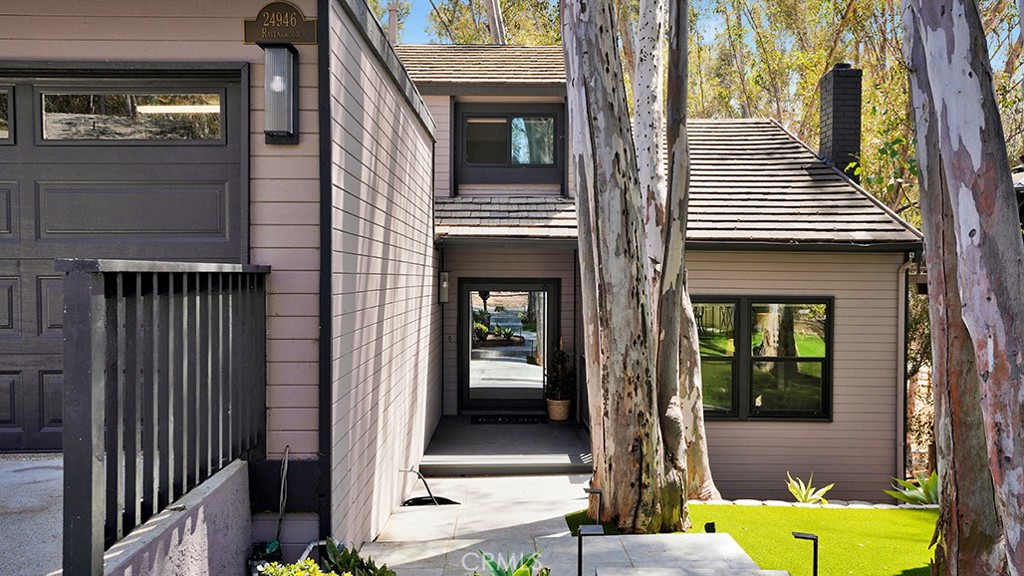 24946 Ravenswood