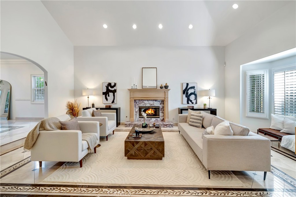 Properties 3 12223 Otsego Street