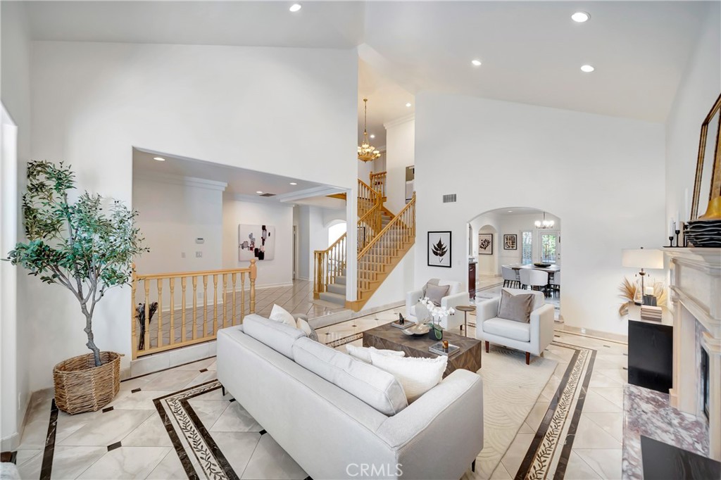 Properties 1 12223 Otsego Street