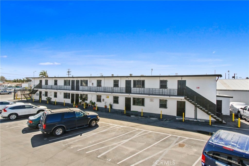 8717 Avalon