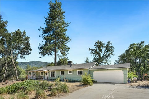 Photo of 38696 Sierra Lakes Dr. DR, Oakhurst, CA 93644 (MLS # FR26168822)