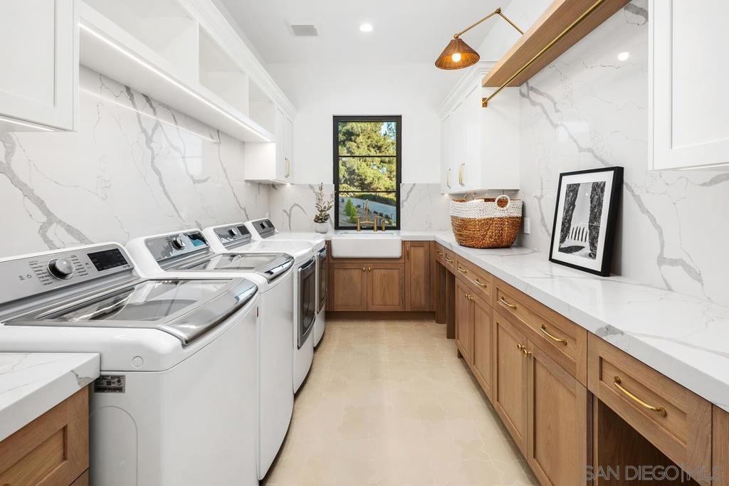 Rancho Santa Fe - Residential