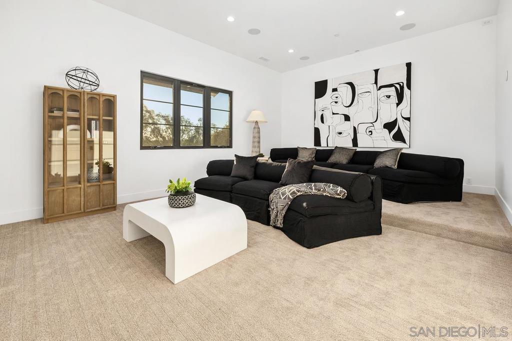 Rancho Santa Fe - Residential