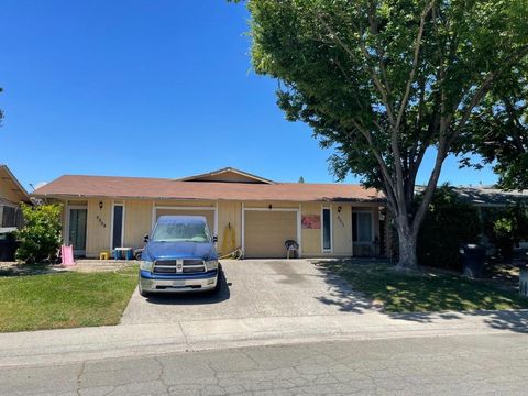 Photo of 5509 Missie Way, Sacramento, CA 95841 (MLS # ML82049030)