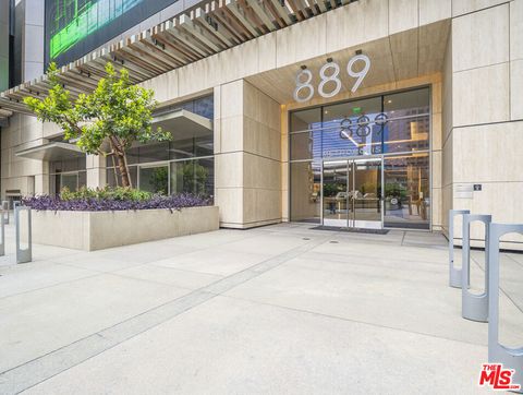 Photo of 889 Francisco Street #2610, Los Angeles, CA 90017 (MLS # 25600391)